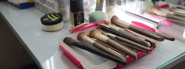 How to Use Makeup Brushes and Which Ones You Actually Need